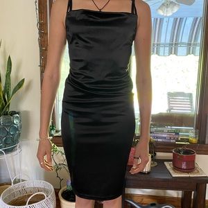 Black satin midi dress 👗